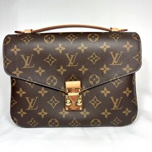 Louis Vuitton Pochette Métis